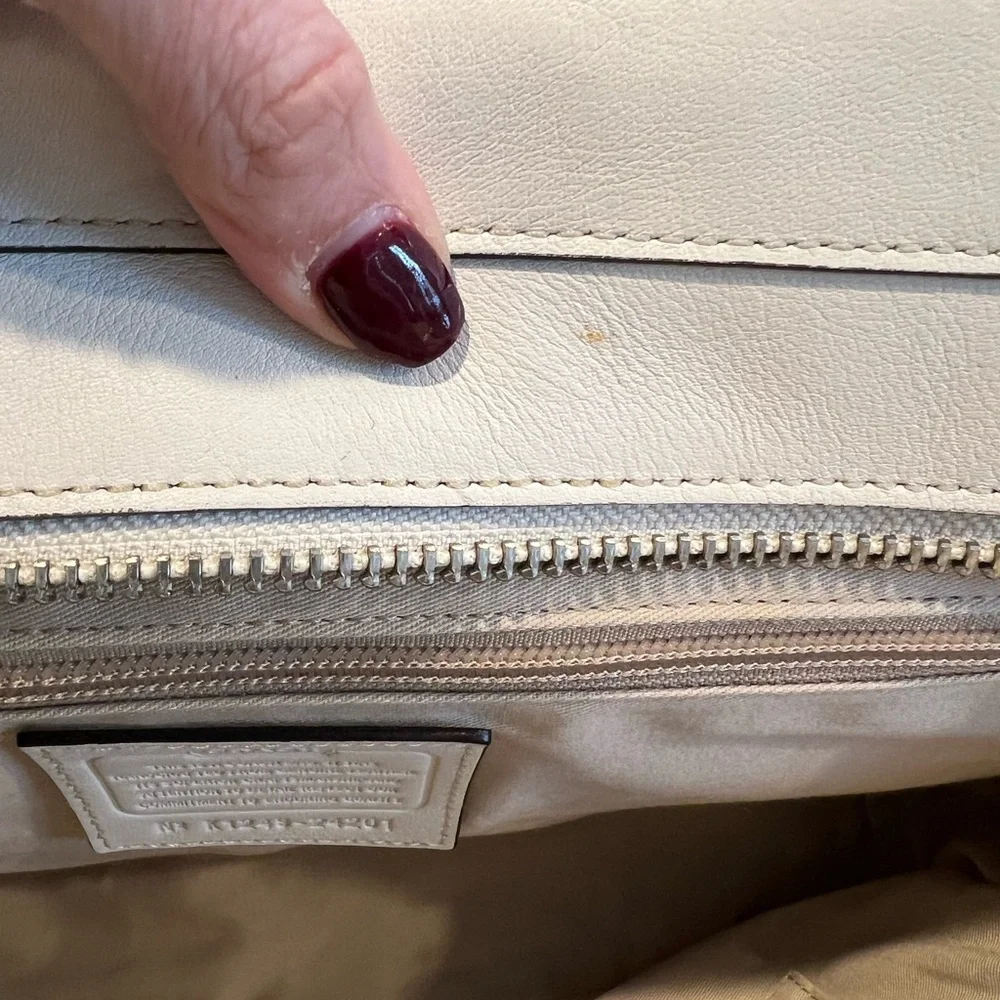 Coach 24201 Legacy Tote